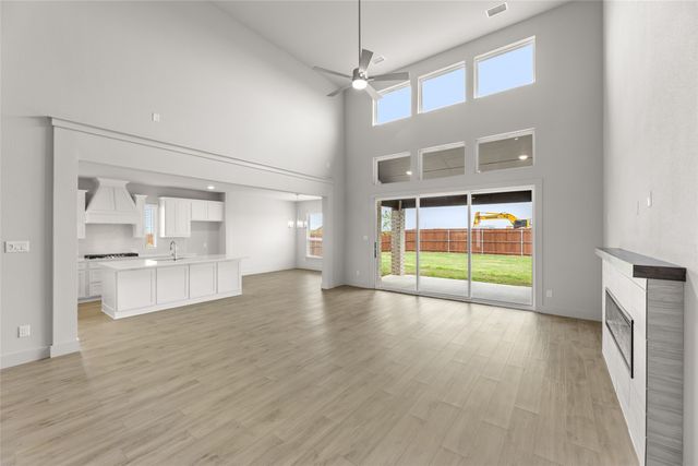 3743 Milwaukee Avenue, Midlothian, TX 76065