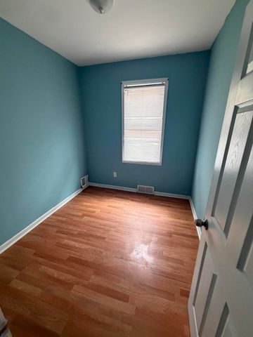 17206 Fenelon Street, Hamtramck, MI 48212