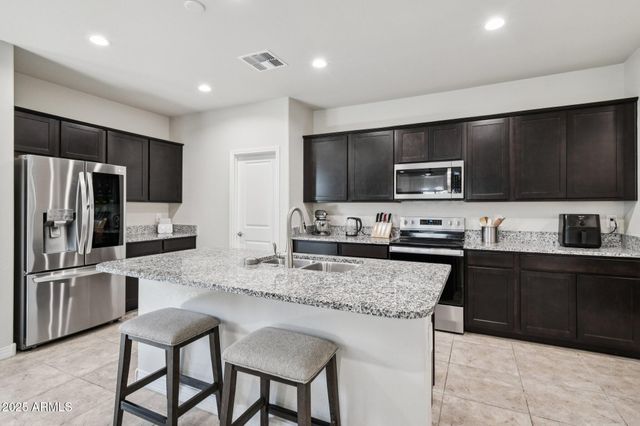 18819 W Farmer Road, Buckeye, AZ 85326