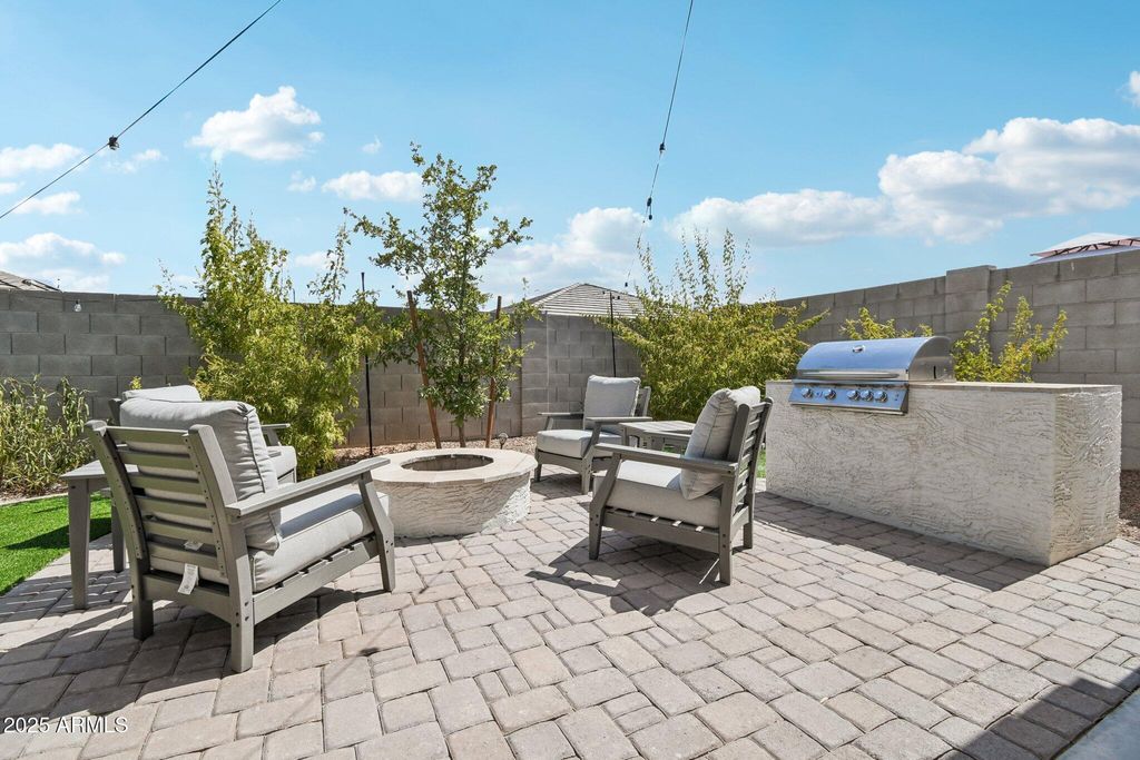 18819 W Farmer Road, Buckeye, AZ 85326