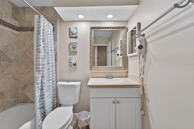 17960 GULF BOULEVARD 106, Redington Shores, FL 33708