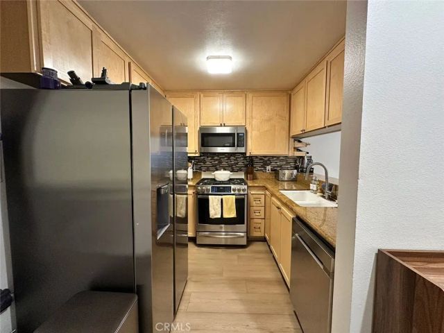 10149 Commerce Avenue, Tujunga, CA 91042