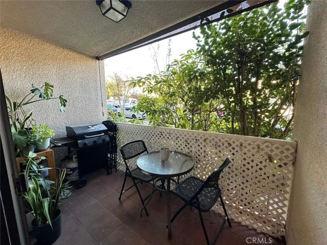 10149 Commerce Avenue, Tujunga, CA 91042