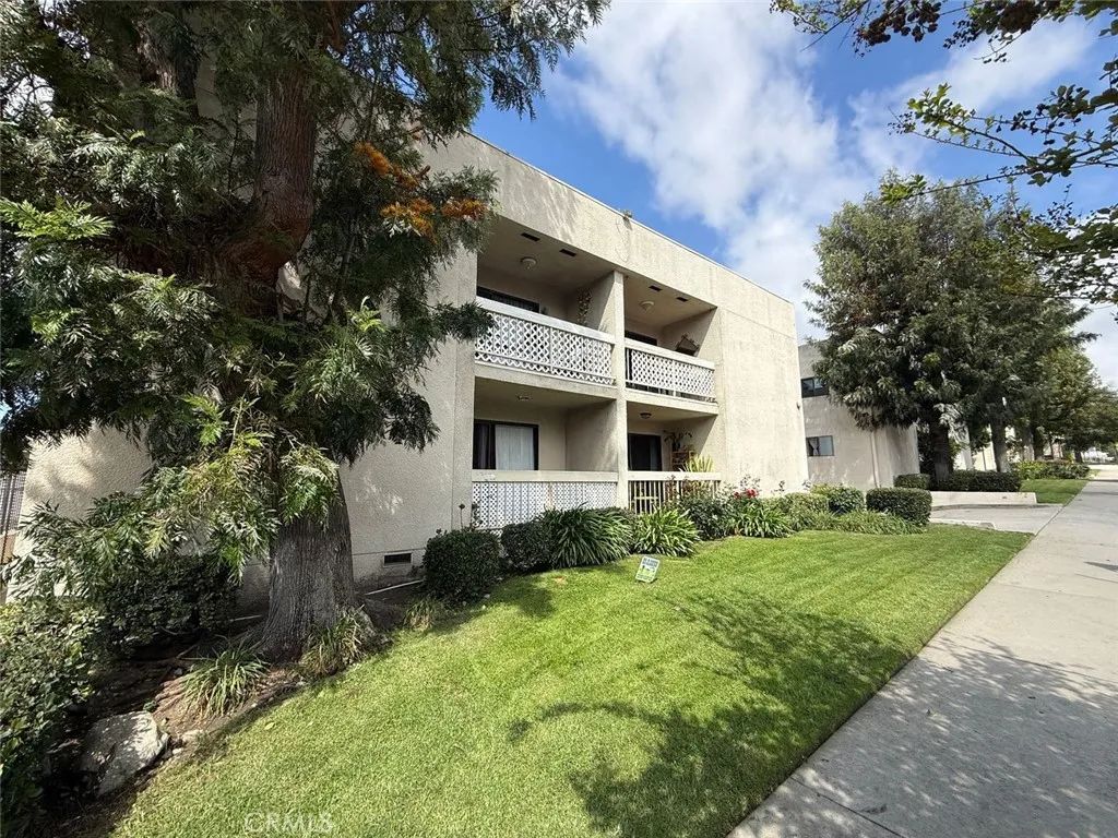 10149 Commerce Avenue, Tujunga, CA 91042