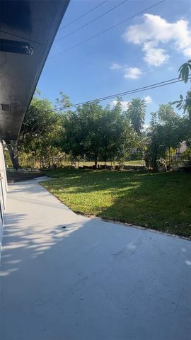 3820 SW 16th St, Fort Lauderdale, FL 33312