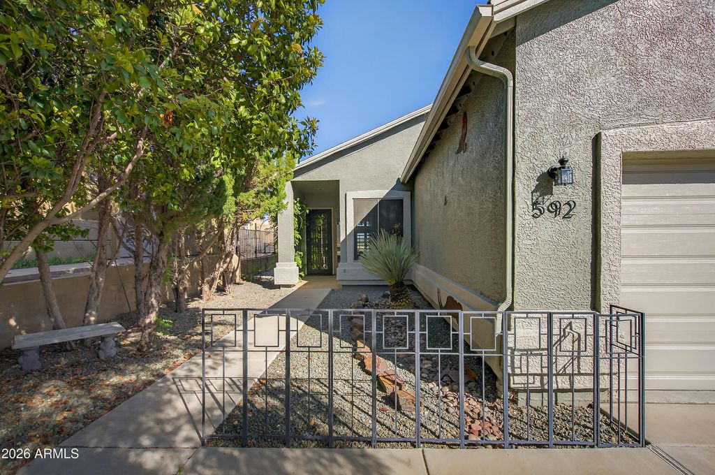 592 W SADDLE CREEK Drive, Camp Verde, AZ 86322