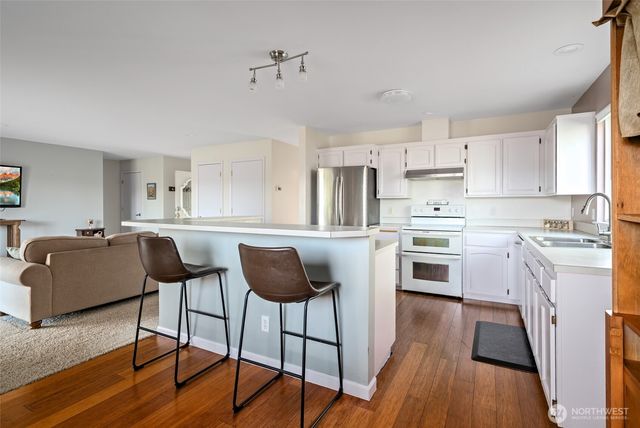 910 NE Cordero Place, Oak Harbor, WA 98277