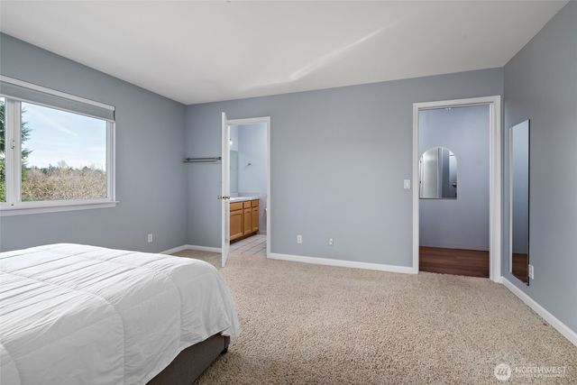 910 NE Cordero Place, Oak Harbor, WA 98277