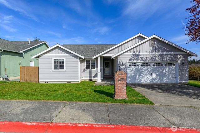 910 NE Cordero Place, Oak Harbor, WA 98277