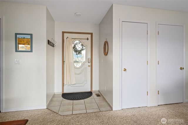 910 NE Cordero Place, Oak Harbor, WA 98277