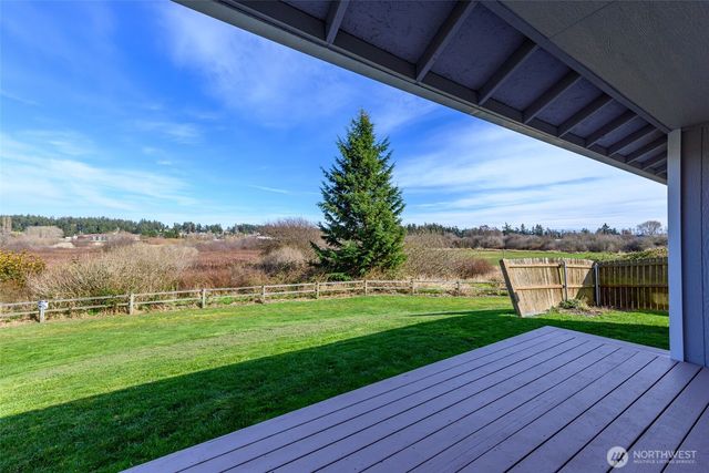 910 NE Cordero Place, Oak Harbor, WA 98277