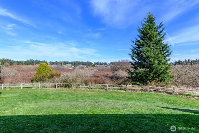 910 NE Cordero Place, Oak Harbor, WA 98277