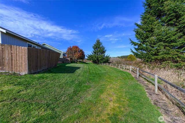 910 NE Cordero Place, Oak Harbor, WA 98277