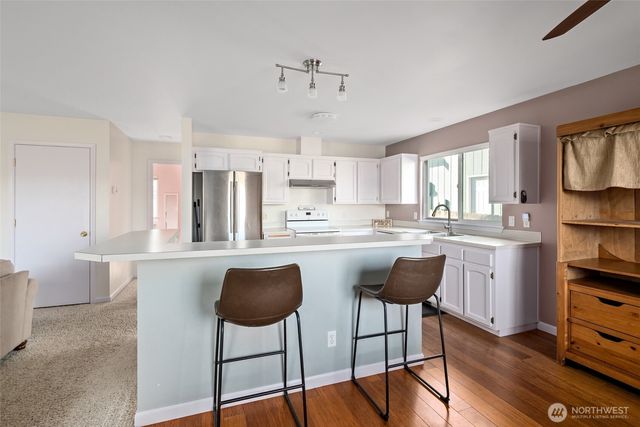 910 NE Cordero Place, Oak Harbor, WA 98277