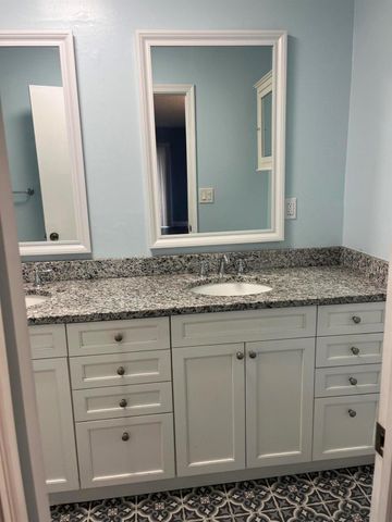 1 Greenway Village 205 N 205, Royal Palm Beach, FL 33411