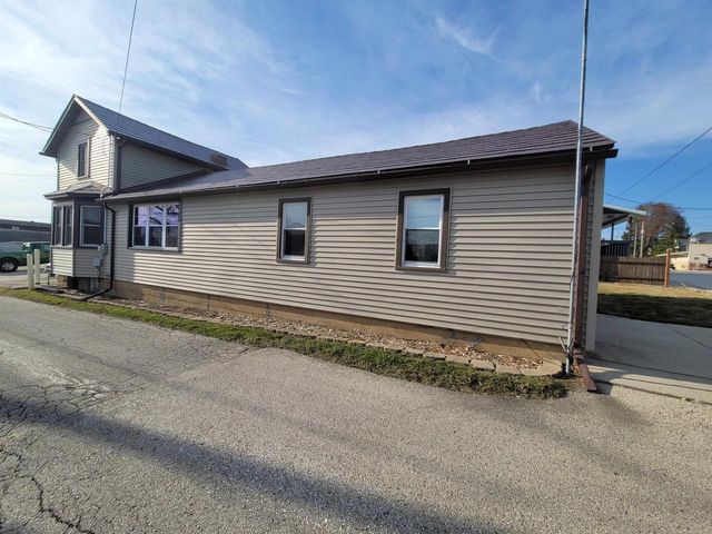 102 S ELIZABETH STREET, Eden, WI 53019