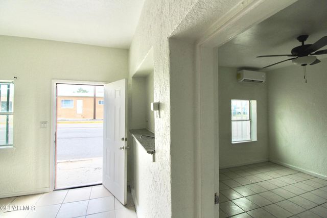 601 N COPIA Street 2, El Paso, TX 79903