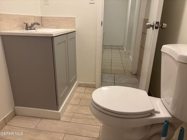 601 N COPIA Street 2, El Paso, TX 79903