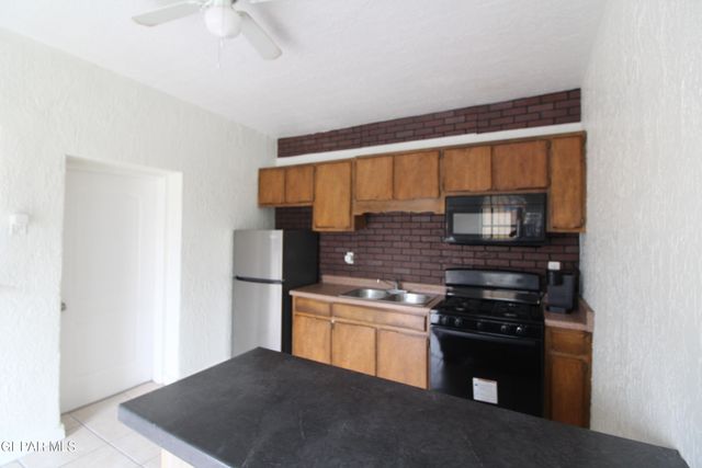 601 N COPIA Street 2, El Paso, TX 79903