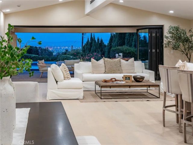 30419 Miraleste, Rancho Palos Verdes, CA 90275
