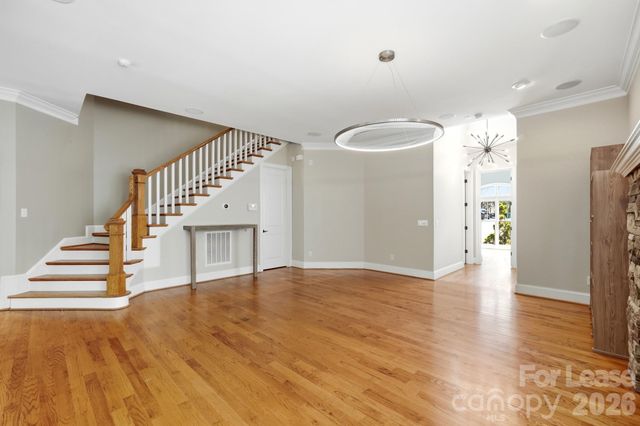 520 Iverson Way, Charlotte, NC 28203