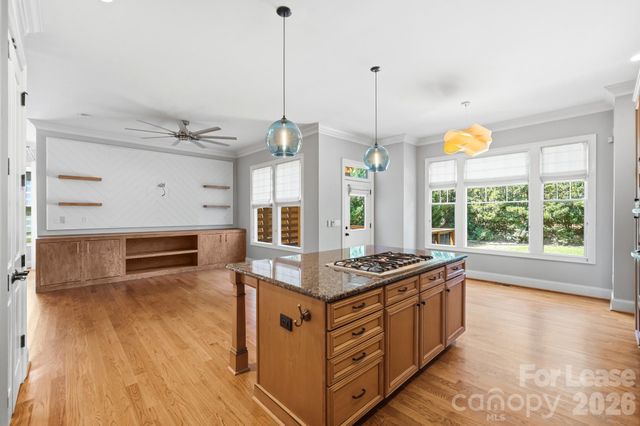 520 Iverson Way, Charlotte, NC 28203