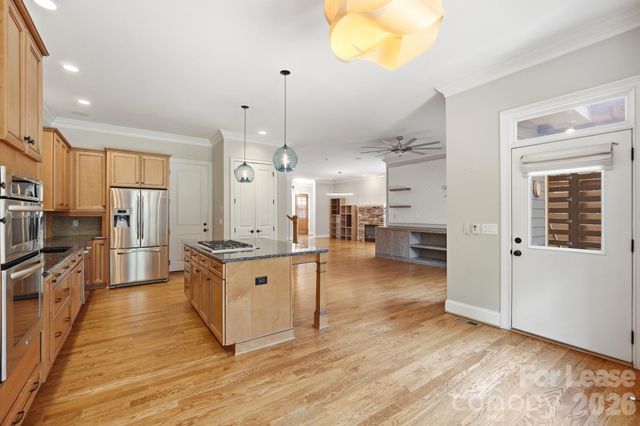520 Iverson Way, Charlotte, NC 28203