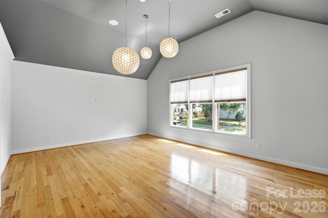 520 Iverson Way, Charlotte, NC 28203