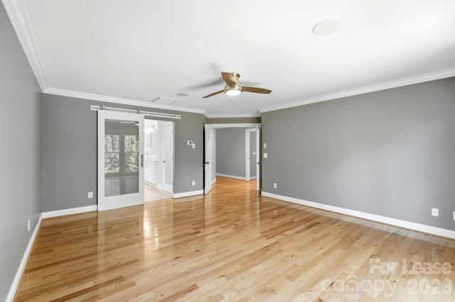 520 Iverson Way, Charlotte, NC 28203