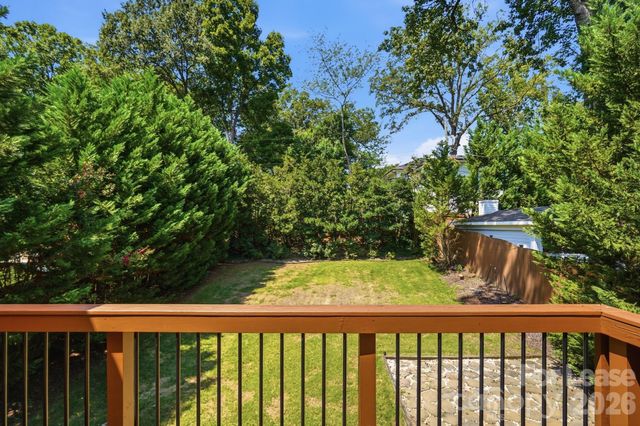 520 Iverson Way, Charlotte, NC 28203
