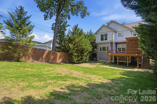 520 Iverson Way, Charlotte, NC 28203