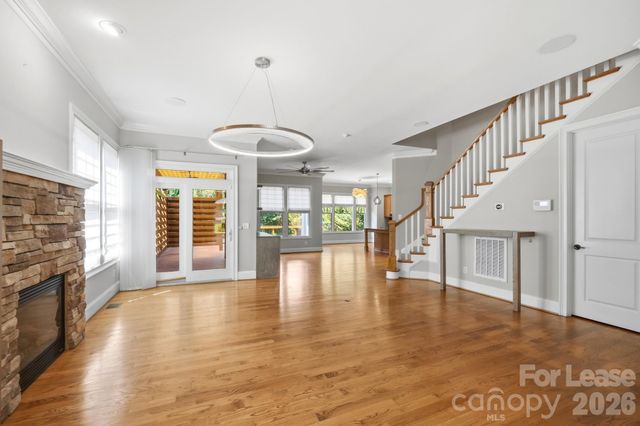 520 Iverson Way, Charlotte, NC 28203