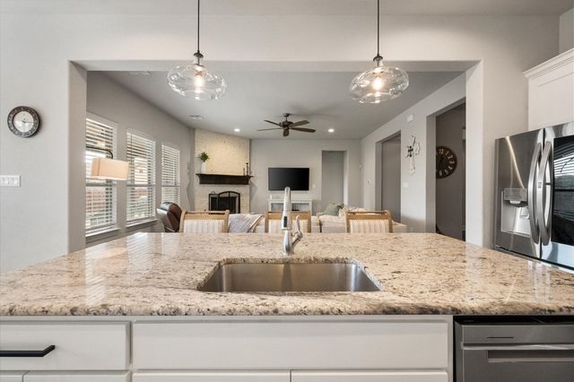 2515 Wallingford Drive, Mansfield, TX 76084