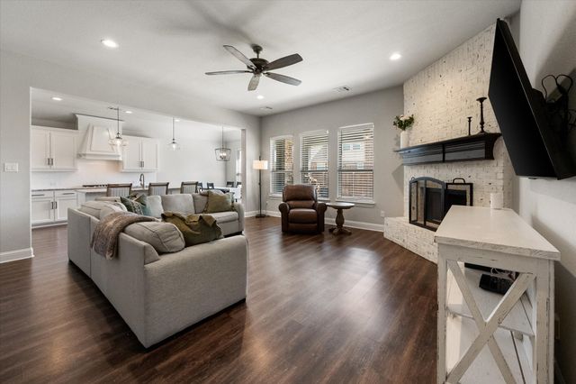 2515 Wallingford Drive, Mansfield, TX 76084