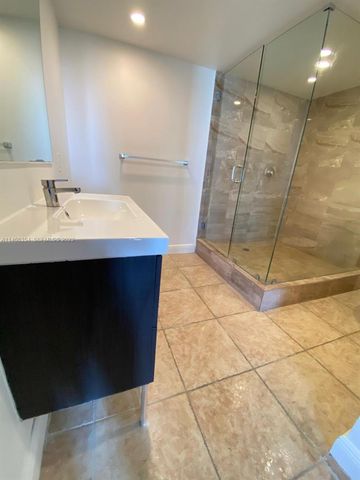 13499 Biscayne Boulevard 1505, North Miami, FL 33181