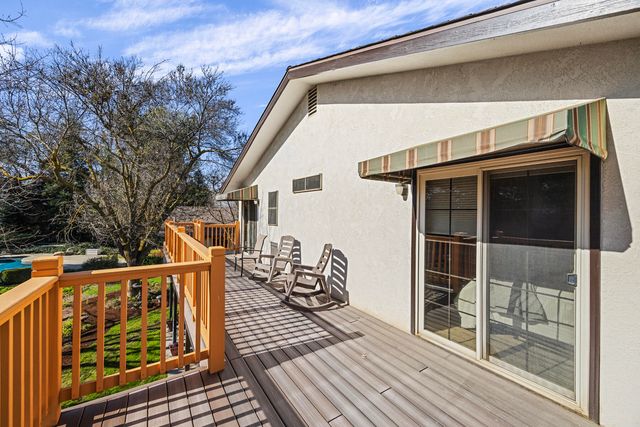 21487 Ave 332, Woodlake, CA 93286