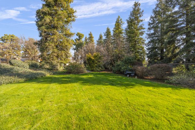 21487 Ave 332, Woodlake, CA 93286