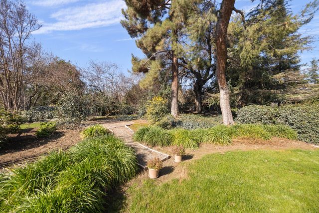 21487 Ave 332, Woodlake, CA 93286