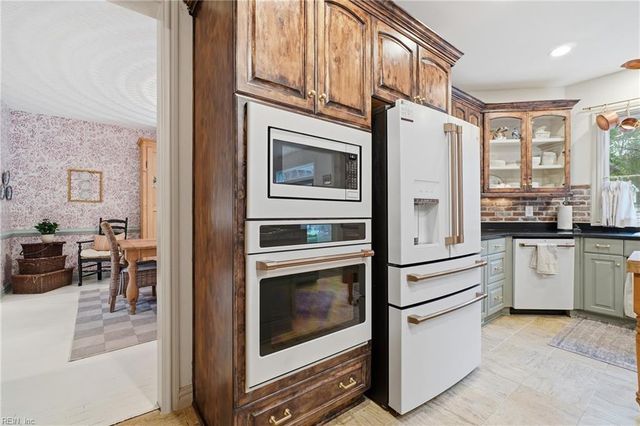 1149 Waters RD, Chesapeake, VA 23322