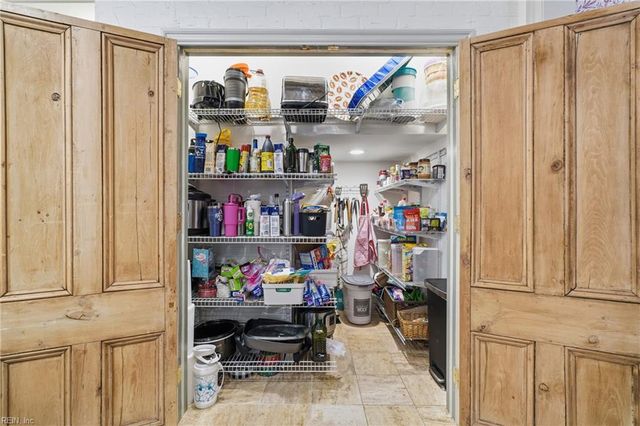 1149 Waters RD, Chesapeake, VA 23322