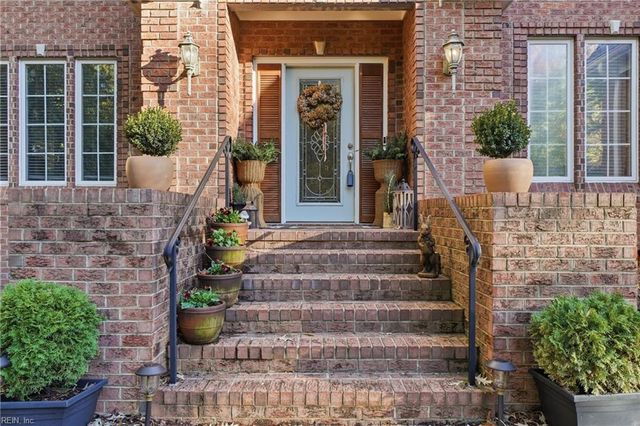 1149 Waters RD, Chesapeake, VA 23322