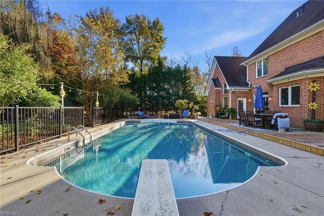 1149 Waters RD, Chesapeake, VA 23322