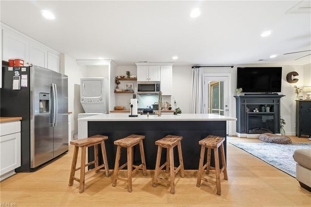 1149 Waters RD, Chesapeake, VA 23322