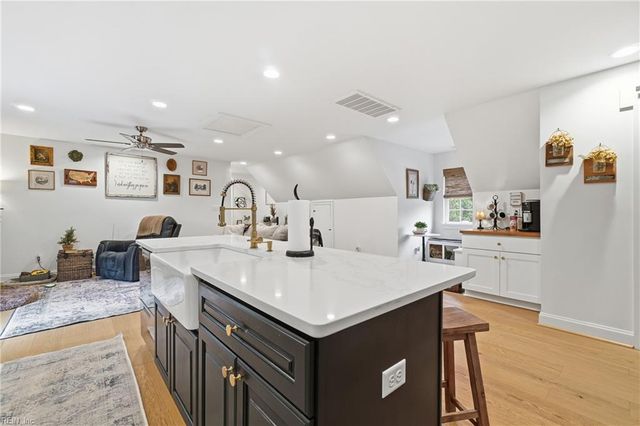 1149 Waters RD, Chesapeake, VA 23322