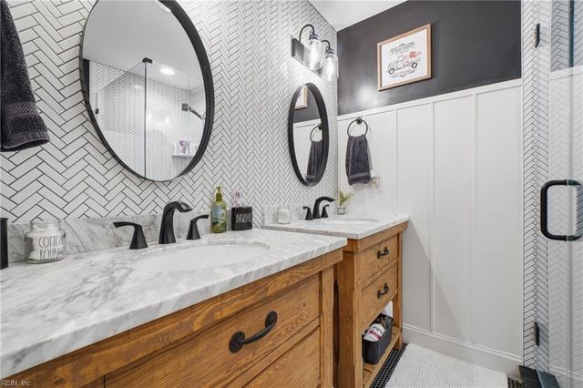 1149 Waters RD, Chesapeake, VA 23322