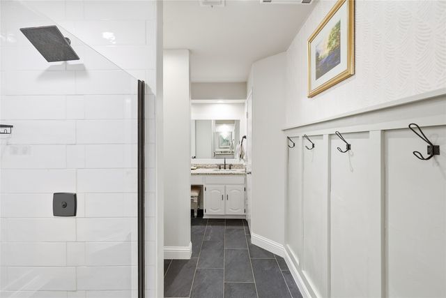 5008 Lake View Circle, North Richland Hills, TX 76180