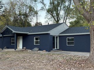 7889 Chilson Road, Pinckney, MI 48169