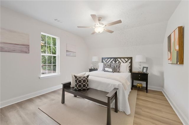 180 Summit SE Avenue, Marietta, GA 30060