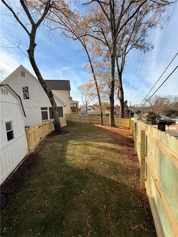 180 Summit SE Avenue, Marietta, GA 30060