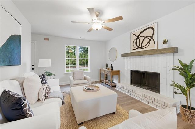 180 Summit SE Avenue, Marietta, GA 30060